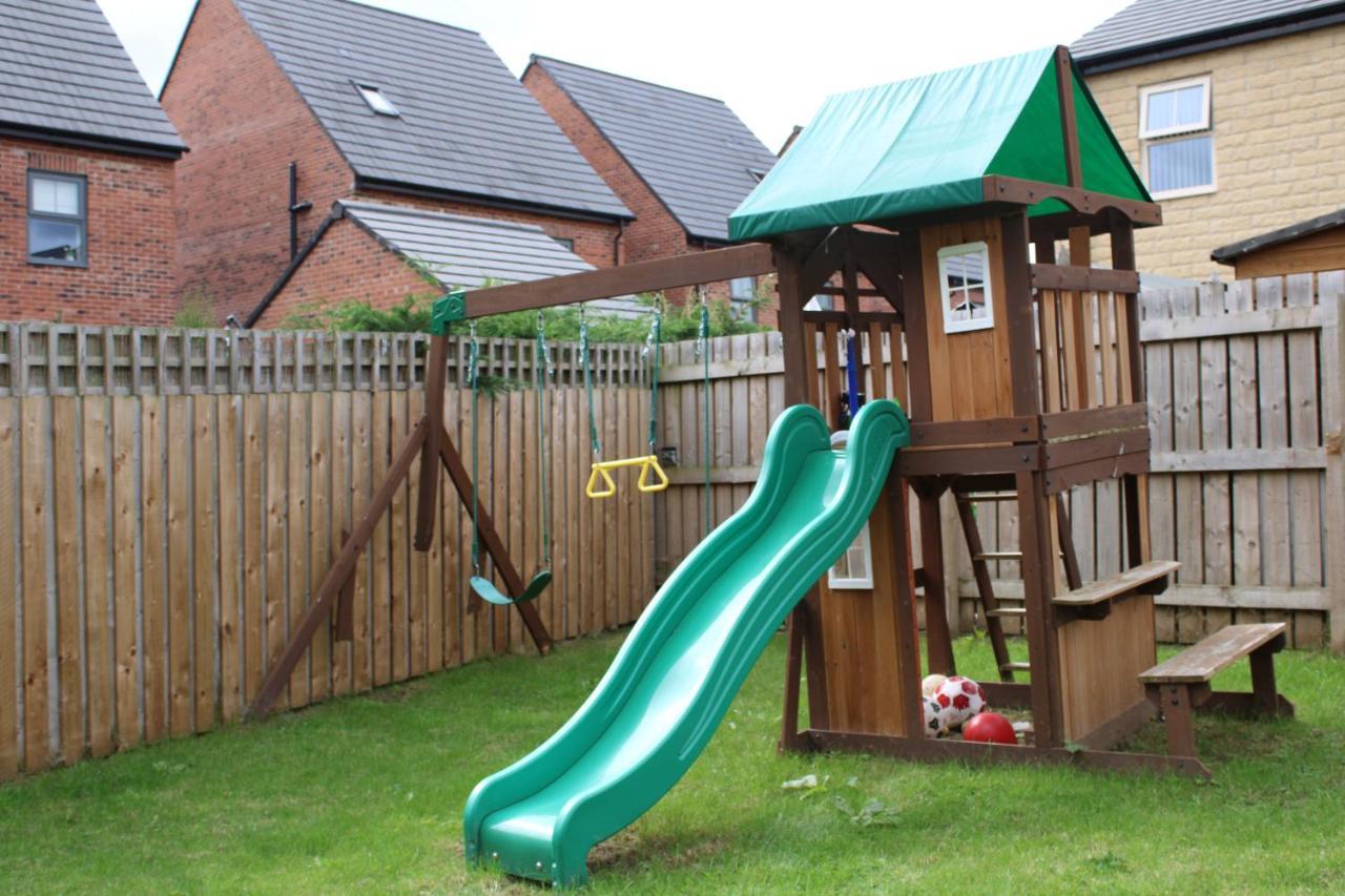 Haven - Spacious Luxury Home Perfect For Families, Couples And Contractors! 5Mins To Xscape And Junction 32! Castleford Exteriör bild